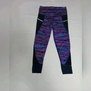Athleta  Chaturanga 7/8 Leggings. Ladies size xs